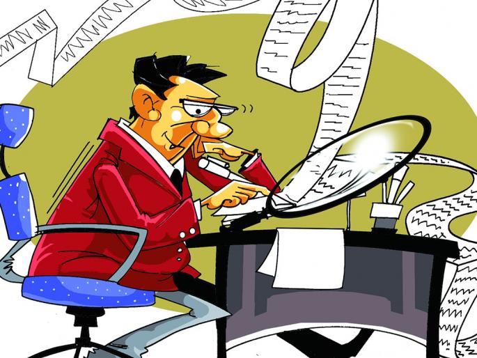 Baggel's snatch network in Nagpur | नागपुरातील महाठग बघेलच्या ठगबाजीचे जाळे देशभर Baggel's snatch network in Nagpur | नागपुरातील महाठग बघेलच्या ठगबाजीचे जाळे देशभर