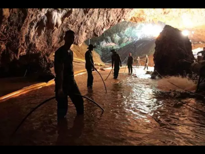 The children from the cave should go home on Thursdays | गुहेतून वाचलेली मुले गुरुवारी जाणार घरी The children from the cave should go home on Thursdays | गुहेतून वाचलेली मुले गुरुवारी जाणार घरी