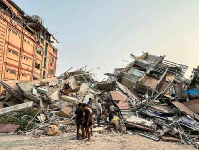 Earthquake causes outcry and screams in five countries! People ran out of their homes screaming and crying for their lives | भूकंपामुळे पाच देशांत आक्रोश, आरोळ्या! लोक ओरडत जिवाच्या आकांताने पडले घराबाहेर Earthquake causes outcry and screams in five countries! People ran out of their homes screaming and crying for their lives | भूकंपामुळे पाच देशांत आक्रोश, आरोळ्या! लोक ओरडत जिवाच्या आकांताने पडले घराबाहेर