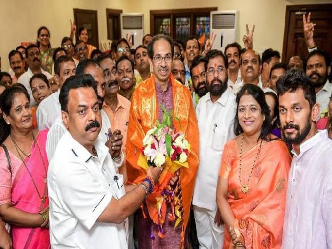 Maharashtra Government : Shiv Sena MLAs go to Jaipur | Maharashtra Government : शिवसेनेच्या आमदारांचे वऱ्हाड चालले जयपूरला! Maharashtra Government : Shiv Sena MLAs go to Jaipur | Maharashtra Government : शिवसेनेच्या आमदारांचे वऱ्हाड चालले जयपूरला!