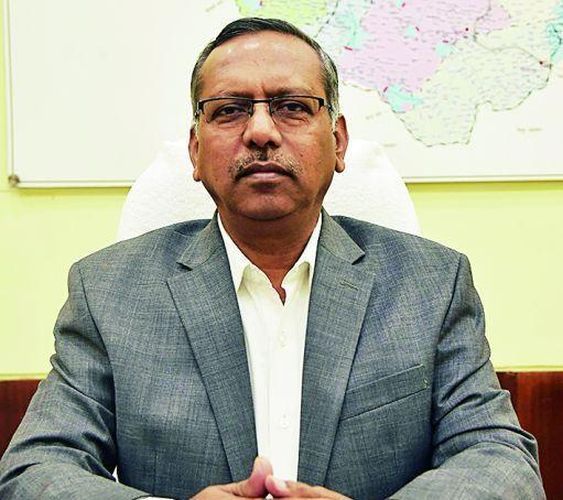 Increase oxygen production: District Collector Ravindra Thackeray's instructions | ऑक्सिजन निर्मिती वाढवा : जिल्हाधिकारी रवींद्र ठाकरे यांचे निर्देश Increase oxygen production: District Collector Ravindra Thackeray's instructions | ऑक्सिजन निर्मिती वाढवा : जिल्हाधिकारी रवींद्र ठाकरे यांचे निर्देश