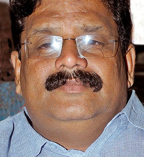 Push to Vikas Thackeray | विकास ठाकरे यांना धक्का