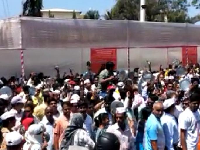 Old pension scheme: Angry strikers strike in front of Ratnagiri Collectorate | जुनी पेन्शन योजना: संतप्त संपकऱ्यांचा रत्नागिरी जिल्हाधिकारी कार्यालयासमोर थाळीनाद Old pension scheme: Angry strikers strike in front of Ratnagiri Collectorate | जुनी पेन्शन योजना: संतप्त संपकऱ्यांचा रत्नागिरी जिल्हाधिकारी कार्यालयासमोर थाळीनाद