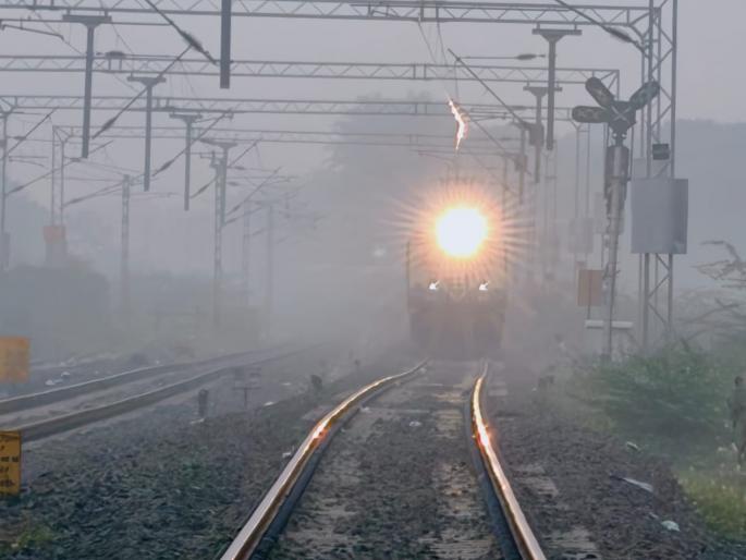 Parbhani's temperature 5.7 degrees or 10.5 degrees? Different records at two places, but confusion remains | परभणीचे तापमान ५.७ अंश की १०.५ अंश? दोन ठिकाणी भिन्न नोंदी, पण हुडहुडी कायम Parbhani's temperature 5.7 degrees or 10.5 degrees? Different records at two places, but confusion remains | परभणीचे तापमान ५.७ अंश की १०.५ अंश? दोन ठिकाणी भिन्न नोंदी, पण हुडहुडी कायम