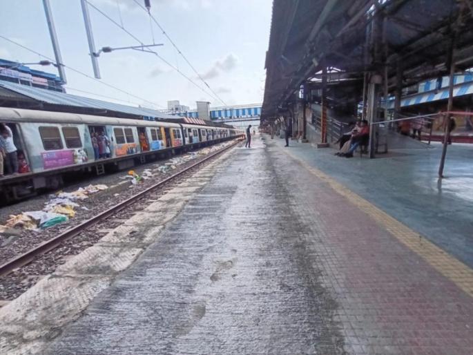 in dombivli demand of railway passenger organisation increases the level of footboard and platform height will control accident | मेट्रो सारखाच लोकलचा फुटबोर्ड व प्लॅटफॉर्म समपातळीत कधी होणार? प्रवासी संघटनेची मागणी in dombivli demand of railway passenger organisation increases the level of footboard and platform height will control accident | मेट्रो सारखाच लोकलचा फुटबोर्ड व प्लॅटफॉर्म समपातळीत कधी होणार? प्रवासी संघटनेची मागणी