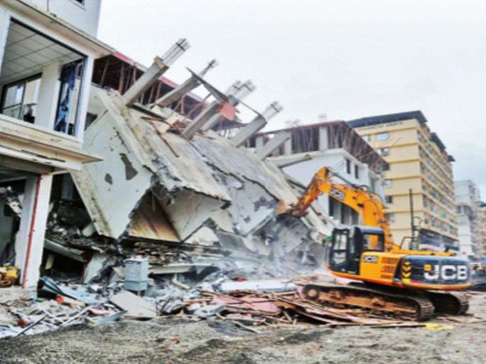 Hammer on illegal buildings, court order puts Thane Municipal Corporation in a difficult position to take action | बेकायदा इमारतींवर हातोडा, न्यायालयाच्या आदेशामुळे कारवाईची ठाणे महापालिकेवर ओढवली नामुष्की Hammer on illegal buildings, court order puts Thane Municipal Corporation in a difficult position to take action | बेकायदा इमारतींवर हातोडा, न्यायालयाच्या आदेशामुळे कारवाईची ठाणे महापालिकेवर ओढवली नामुष्की