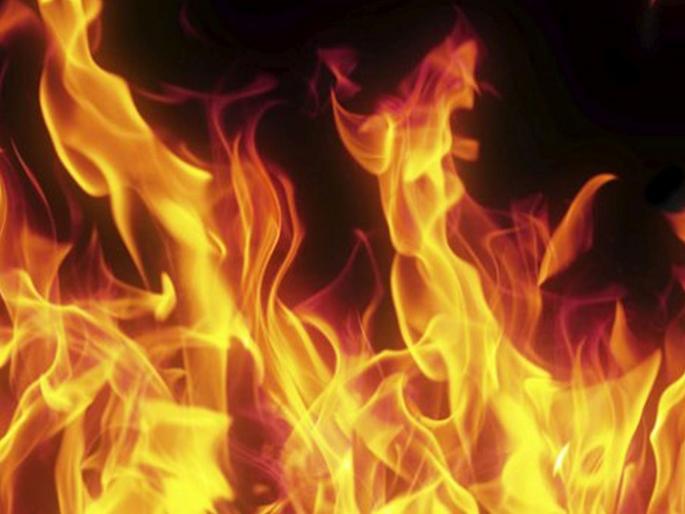 Two minors injured in septic tank explosion at thane | ठाण्यातील धर्मवीर नगर येथे ड्रेनेज टाकीचा स्फोट; दोन मुले भाजली