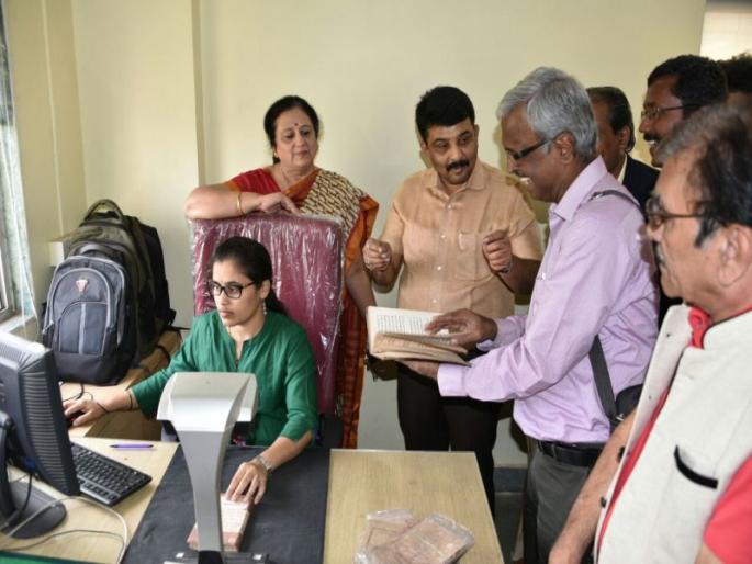 Beginning the digitization of rare books in Thane | ठाणे मराठी ग्रंथ संग्रहालयातील दुर्मिळ पुस्तकांच्या डिजिटायझेशनला सुरुवात Beginning the digitization of rare books in Thane | ठाणे मराठी ग्रंथ संग्रहालयातील दुर्मिळ पुस्तकांच्या डिजिटायझेशनला सुरुवात