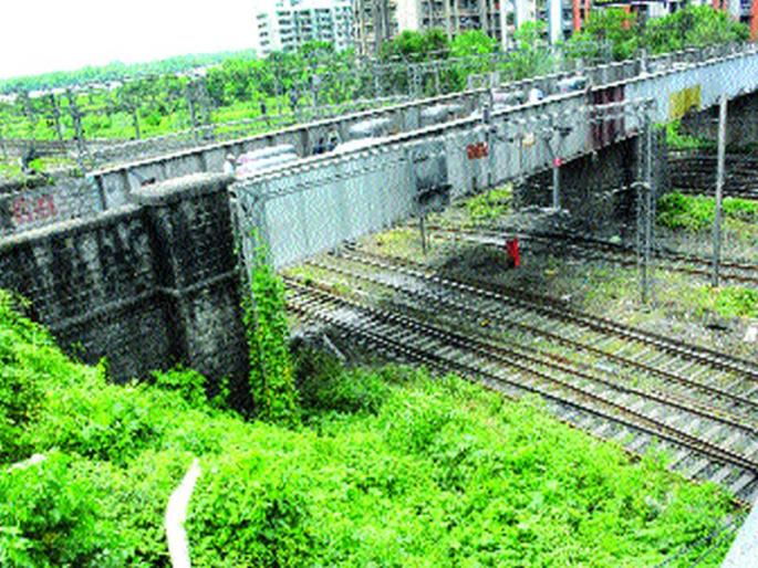 Kalyan's new cover is 84 meters high | कल्याणचा नवा पत्रीपूल ८४ मीटरचाच हवा