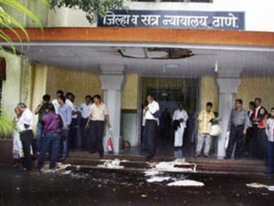 100 advocates birthday to be celebrated in District Court | जिल्हा न्यायालयात आज साजरा होणार १०० वकिलांचा वाढदिवस 100 advocates birthday to be celebrated in District Court | जिल्हा न्यायालयात आज साजरा होणार १०० वकिलांचा वाढदिवस