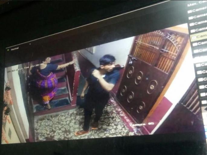 CCTV camcorder in captivity, confinement in police custody, police instead of registering complaint | सोनसाखळी खेचणारा सीसीटीव्ही कॅमे-यामध्ये कैद, गुन्हा दाखल करण्याऐवजी पोलिसांनी घेतला फक्त तक्रार अर्ज CCTV camcorder in captivity, confinement in police custody, police instead of registering complaint | सोनसाखळी खेचणारा सीसीटीव्ही कॅमे-यामध्ये कैद, गुन्हा दाखल करण्याऐवजी पोलिसांनी घेतला फक्त तक्रार अर्ज