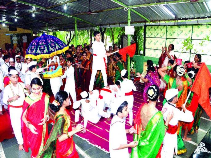 The city of Thane was filled with the explosion of VitthalNama | विठ्ठलनामाच्या गजराने ठाणे शहर दुमदुमले