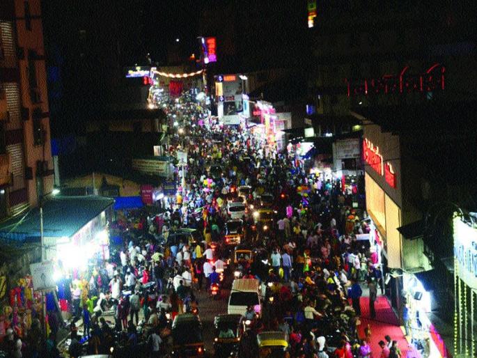 No entry to vehicles in the main market for Deepawali | दीपावलीसाठी मुख्य बाजारपेठेत वाहनांना नो एण्ट्री No entry to vehicles in the main market for Deepawali | दीपावलीसाठी मुख्य बाजारपेठेत वाहनांना नो एण्ट्री