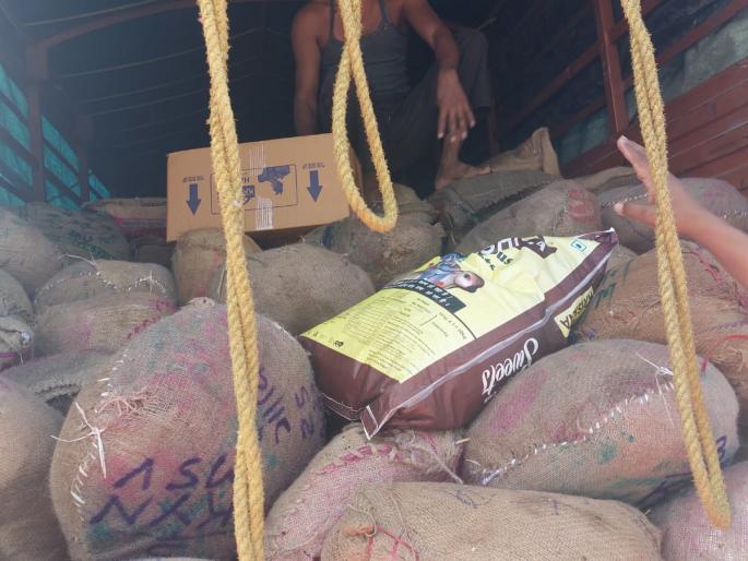 thane food and drug administration strike action 25 lakh worth of fake food along with 6 lakh palm oil stock seized | अन्न व औषध प्रशासनाची धडक कारवाई; २५ लाखांच्या बनावट खाव्यासह ६ लाखांचे पामतेलाच साठा जप्त thane food and drug administration strike action 25 lakh worth of fake food along with 6 lakh palm oil stock seized | अन्न व औषध प्रशासनाची धडक कारवाई; २५ लाखांच्या बनावट खाव्यासह ६ लाखांचे पामतेलाच साठा जप्त