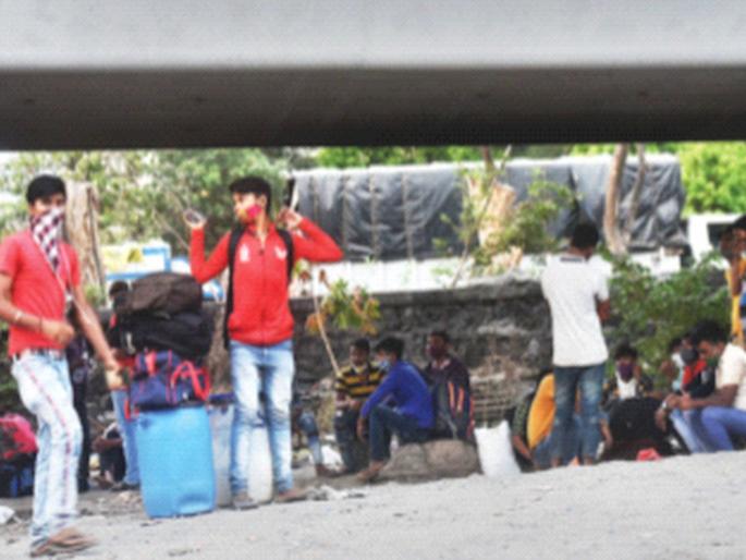 CoronaVirus News: Fear of lockdown Workers return home for village elections | CoronaVirus News: लॉकडाऊनची भीती अन् गावकीच्या निवडणुकीसाठी मजुरांचा परतीचा प्रवास
