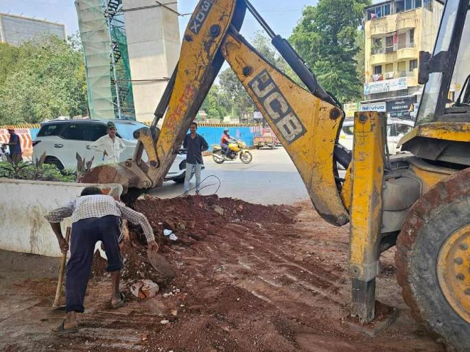 Cut from Kapurbavdi to Dhokali finally open; Shinde Sena, BJP fight for credit | कापुरबावडी ते ढोकाळीकडे जाणारा कट अखेर खुला; शिंदे सेना, भाजपमध्ये श्रेयासाठी चढाओढ Cut from Kapurbavdi to Dhokali finally open; Shinde Sena, BJP fight for credit | कापुरबावडी ते ढोकाळीकडे जाणारा कट अखेर खुला; शिंदे सेना, भाजपमध्ये श्रेयासाठी चढाओढ