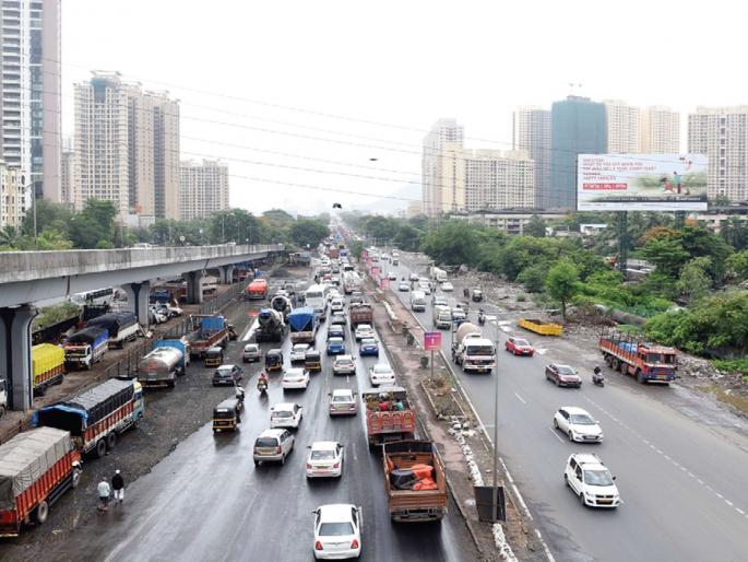 Heavy vehicles will be placed on the weighting line to prevent dirt on the highways | महामार्गांवरील कोंडी थांबवण्यासाठी अवजड वाहनांना ठेवणार वेटिंगवर Heavy vehicles will be placed on the weighting line to prevent dirt on the highways | महामार्गांवरील कोंडी थांबवण्यासाठी अवजड वाहनांना ठेवणार वेटिंगवर