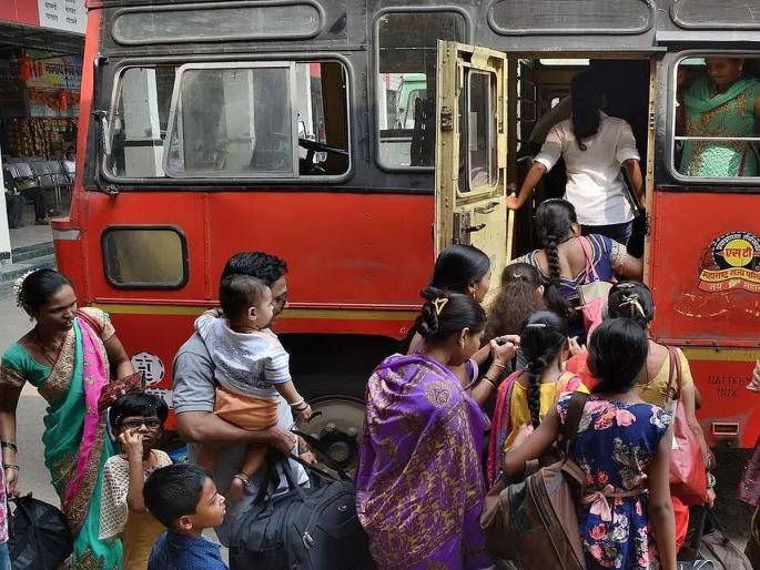 Jalgaon: Rs 30 crore addition to ST coffers in five months, 1 crore 17 lakh women travel | Jalgaon: पाच महिन्यात एसटीच्या तिजोरीत ३० कोटींची भर, १ कोटी १७ लाख महिलांचा प्रवास
