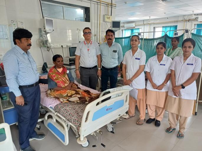 Complicated Thyroid Surgery in Civil Saves Millions | सिव्हीलमध्ये थायरॉईडची अवघड शस्त्रक्रिया, लाखोंचा खर्च वाचला Complicated Thyroid Surgery in Civil Saves Millions | सिव्हीलमध्ये थायरॉईडची अवघड शस्त्रक्रिया, लाखोंचा खर्च वाचला