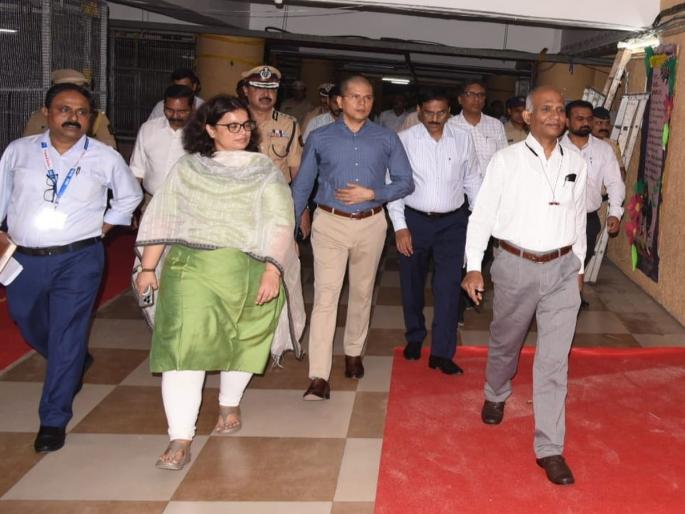 Maharashtra Lok Sabha Election 2024: Increase voter turnout by sending cash from door to door on polling day - S. Chokkalingam | मतदानाच्या दिवशी घराेघरी प्रतिनधी पाठवून मतदानाची टक्केवारी वाढवा - एस.चोक्कलिंगम Maharashtra Lok Sabha Election 2024: Increase voter turnout by sending cash from door to door on polling day - S. Chokkalingam | मतदानाच्या दिवशी घराेघरी प्रतिनधी पाठवून मतदानाची टक्केवारी वाढवा - एस.चोक्कलिंगम