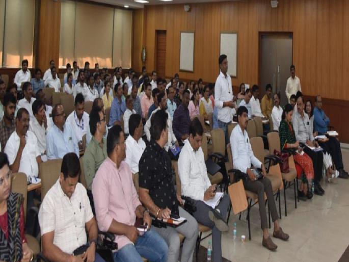 Soon 'E-Chavadi' system of revenue registers in 416 villages of Thane district | ठाणे जिल्ह्यातील ४१६ गांवांमधील महसूलच्या दप्तराची लवकरच ‘ई चावडी’ प्रणाली; अधिकार्यांना आँनलाईनचे धडे! Soon 'E-Chavadi' system of revenue registers in 416 villages of Thane district | ठाणे जिल्ह्यातील ४१६ गांवांमधील महसूलच्या दप्तराची लवकरच ‘ई चावडी’ प्रणाली; अधिकार्यांना आँनलाईनचे धडे!