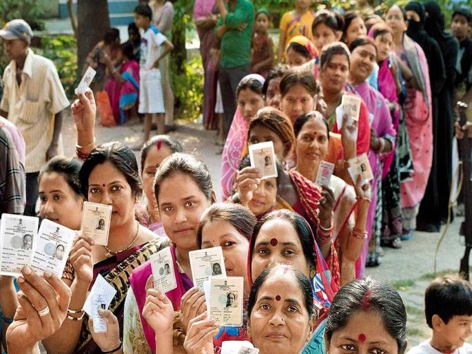 The number of women voters is increasing in Thane district; Special campaign for voter registration | ठाणे जिल्ह्यात महिला मतदारांची संख्या वाढतेय; मतदार नोंदणीसाठी विशेष मोहिम The number of women voters is increasing in Thane district; Special campaign for voter registration | ठाणे जिल्ह्यात महिला मतदारांची संख्या वाढतेय; मतदार नोंदणीसाठी विशेष मोहिम