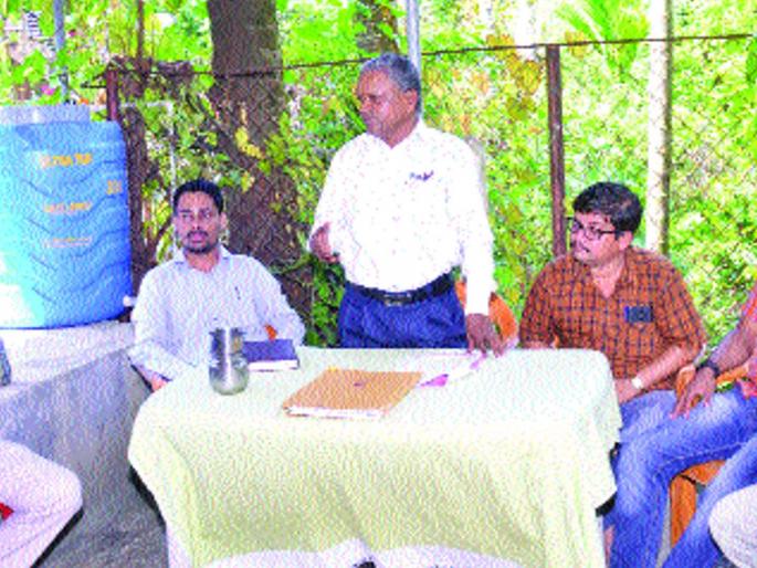 Citizens should not boycott voting - Tehsildar | नागरिकांनी मतदानावर बहिष्कार टाकू नये- तहसीलदार Citizens should not boycott voting - Tehsildar | नागरिकांनी मतदानावर बहिष्कार टाकू नये- तहसीलदार