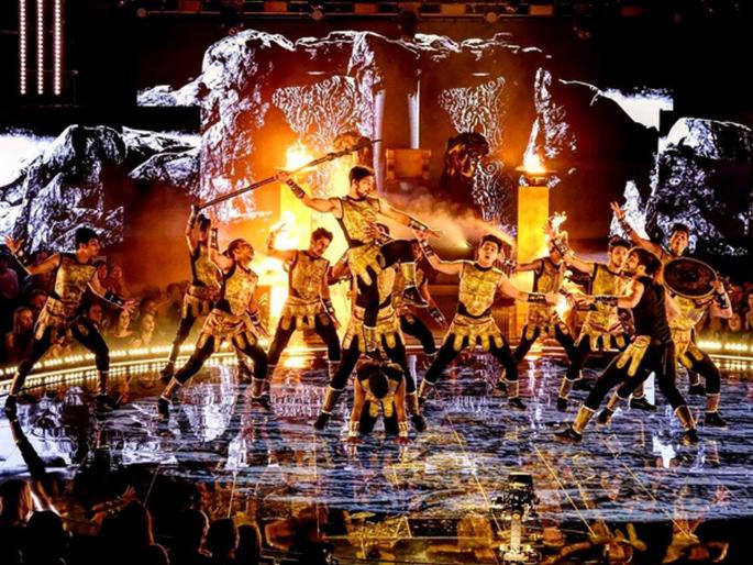 Mumbai' dance group The Kings wins US reality show World Of Dance | क्या बात! मुंबईतील डान्स ग्रुपने जिंकला अमेरिकेत डान्स शो! Mumbai' dance group The Kings wins US reality show World Of Dance | क्या बात! मुंबईतील डान्स ग्रुपने जिंकला अमेरिकेत डान्स शो!