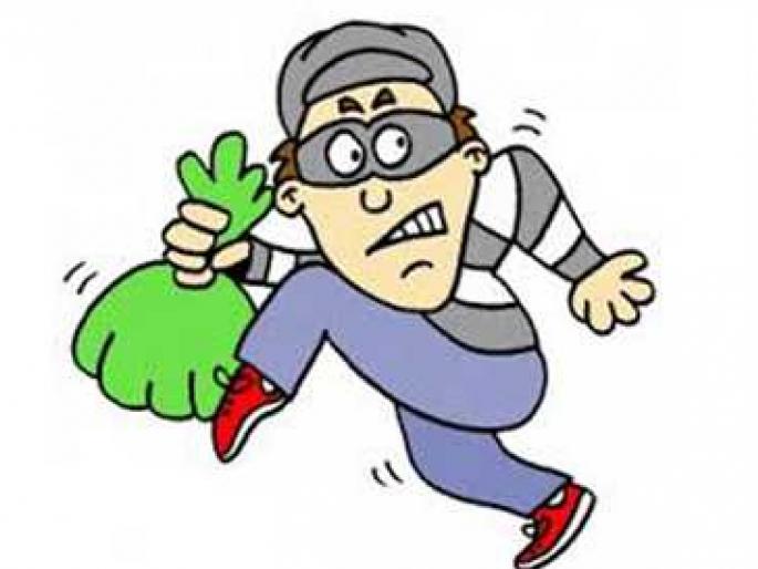 While going to deliver silver idols to the goldsmiths in Bhende Galli, Kolhapur a thief stole a bag containing 98 idols from the artisan's bike as he felt dizzy | Kolhapur Crime: चक्कर येऊन पडताच कारागिराची चांदीची पिशवी चोरट्याकडून लंपास, सात लाखांच्या ९८ मूर्तींची चोरी