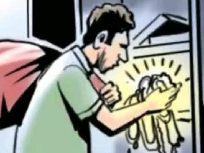 Theft in a house that was closed for one and a half months in Godoli in Satara city | दीड महिना घर बंद; चोरट्यांचा पाच लाखांच्या ऐवजावर डल्ला, साताऱ्यातील घटना Theft in a house that was closed for one and a half months in Godoli in Satara city | दीड महिना घर बंद; चोरट्यांचा पाच लाखांच्या ऐवजावर डल्ला, साताऱ्यातील घटना