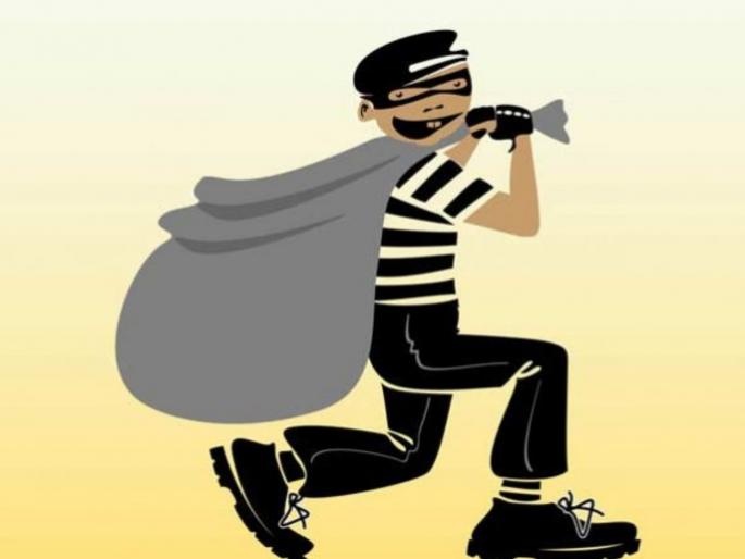 nearly 9 lakh rupees stolen from hudkeshwar in nagpur | नागपूर: हुडकेश्वरमध्ये धाडसी चोरी; ९ लाखाचा ऐवज लंपास, घरची मंडळी निद्रिस्त असताना चोरटे घरात सक्रिय!  nearly 9 lakh rupees stolen from hudkeshwar in nagpur | नागपूर: हुडकेश्वरमध्ये धाडसी चोरी; ९ लाखाचा ऐवज लंपास, घरची मंडळी निद्रिस्त असताना चोरटे घरात सक्रिय!
