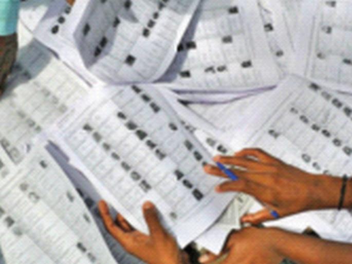 Eight lakh 18 thousand voters do not have photographs | आठ लाख १८ हजार मतदारांची छायाचित्रे नाहीत Eight lakh 18 thousand voters do not have photographs | आठ लाख १८ हजार मतदारांची छायाचित्रे नाहीत