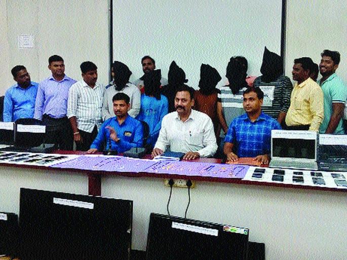 The gang of housefire was arrested from Raigad | घरफोड्यांच्या टोळीला रायगडमधून अटक The gang of housefire was arrested from Raigad | घरफोड्यांच्या टोळीला रायगडमधून अटक