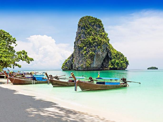 Cheating in the name of Thailand tour in Nagpur | नागपुरात थायलंड टूरच्या नावावर फसवणूक Cheating in the name of Thailand tour in Nagpur | नागपुरात थायलंड टूरच्या नावावर फसवणूक