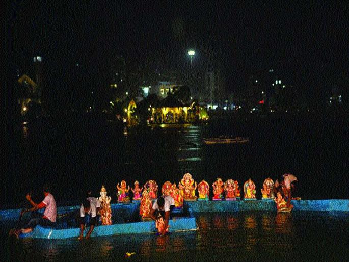 A passionate message to the 5 and a half counters of the day | दीड दिवसाच्या ४०,६०० गणरायांना भावपूर्ण निरोप A passionate message to the 5 and a half counters of the day | दीड दिवसाच्या ४०,६०० गणरायांना भावपूर्ण निरोप