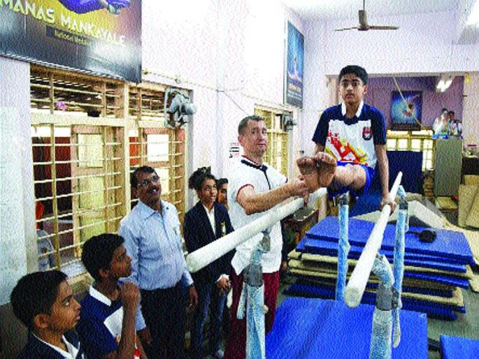 Competition for international medals in gymnastics in Thane | ठाण्यातील जिम्नॅस्टिकपटूंमध्ये आंतरराष्ट्रीय पदकांची क्षमता Competition for international medals in gymnastics in Thane | ठाण्यातील जिम्नॅस्टिकपटूंमध्ये आंतरराष्ट्रीय पदकांची क्षमता