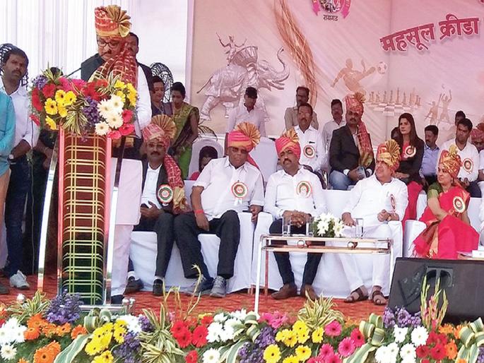 Revenue department will work 365 days says minister balasaheb thorat | 'पाच दिवसांचा आठवडा तरी महसूल विभाग ३६५ दिवस व्यस्त' Revenue department will work 365 days says minister balasaheb thorat | 'पाच दिवसांचा आठवडा तरी महसूल विभाग ३६५ दिवस व्यस्त'