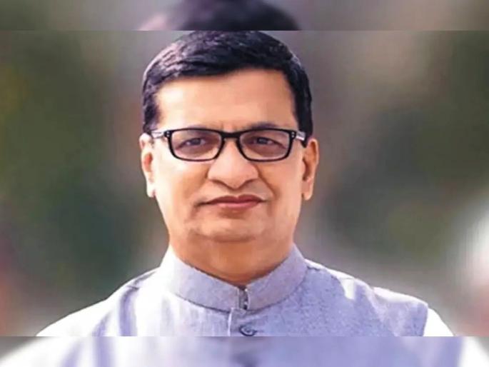 congress leader Balasaheb Thorat's arm fractured, shifted to Mumbai for treatment | बाळासाहेब थोरात यांना गंभीर दुखापत, उपचाराकरिता रुग्णालयात दाखल