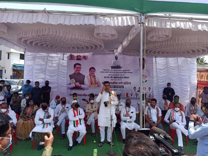 Time to ask Central Government to leave: Balasaheb Thorat | केंद्र सरकारला चले जाव म्हणण्याची वेळ : बाळासाहेब थोरात Time to ask Central Government to leave: Balasaheb Thorat | केंद्र सरकारला चले जाव म्हणण्याची वेळ : बाळासाहेब थोरात