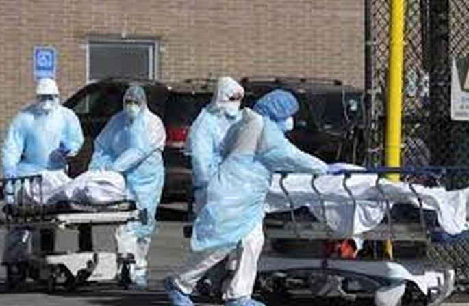 Corona Cases: Three more die in Akola district, 376 new positive | Corona Cases : अकोला जिल्ह्यात आणखी तिघांचा मृत्यू, ३७६ नवे पॉझिटिव्ह