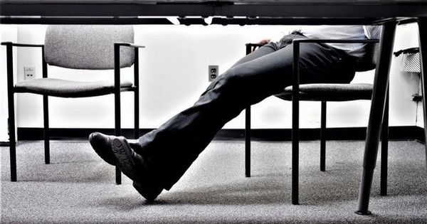 Restellus Leg Syndrome Day; Pay attention in time .. | रेस्टेलस लेग सिंड्रोम डे; वेळीच लक्ष द्या.. Restellus Leg Syndrome Day; Pay attention in time .. | रेस्टेलस लेग सिंड्रोम डे; वेळीच लक्ष द्या..