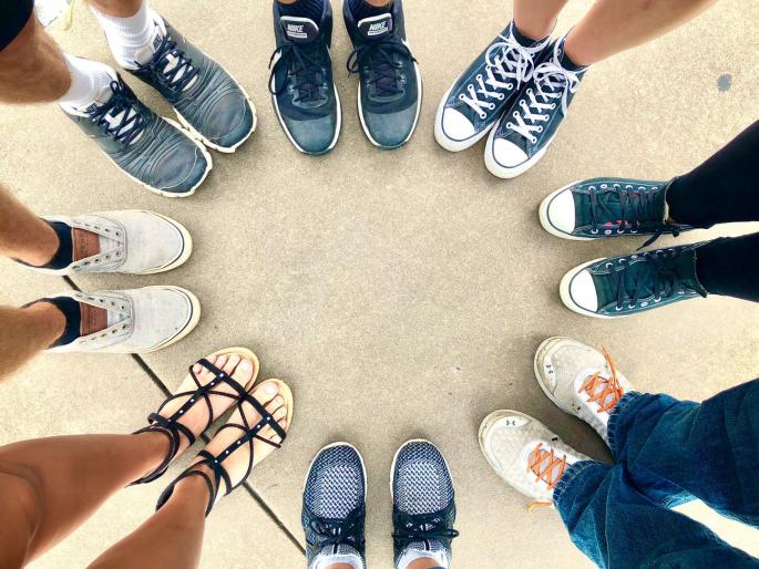 During summer fashion not only dresses but footwear should also be considered | 'समर स्पेशल' कपड्यांप्रमाणेच 'या' खास फुटवेअर उन्हाळ्यात ठरतील आरामदायी!