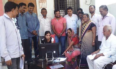 Farmers of Shahadya: The basis of 'TI' | शहाद्यातील शेतक:यांना मिळतोय ‘ति’चा आधार Farmers of Shahadya: The basis of 'TI' | शहाद्यातील शेतक:यांना मिळतोय ‘ति’चा आधार