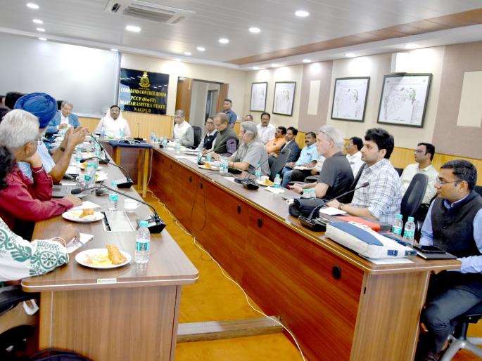 international standard tiger safari project will be done at chandrapur | आंतरराष्ट्रीय दर्जाचा व्याघ्र सफारी प्रकल्प करणार