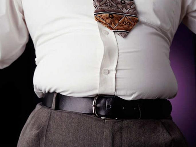 Sperm count decreases if you tie your belt too tight | टाइट बेल्ट बांधण्याने होतात 'या' गंभीर समस्या, वेळीच सवय सोडा नाही तर पडेल महागात!