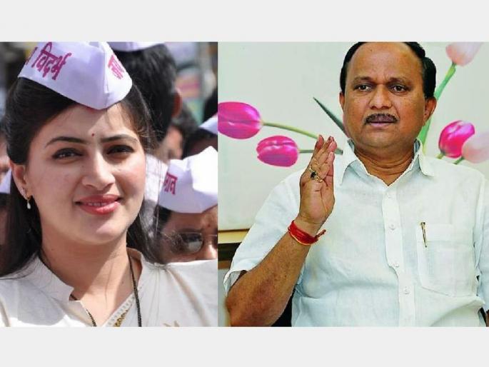 MP krupal tumane allegations on navneet kaur rana | खासदारकी वाचविण्यासाठी राणांची नाैटंकी; खासदार तुमानेंचा हल्लाबोल MP krupal tumane allegations on navneet kaur rana | खासदारकी वाचविण्यासाठी राणांची नाैटंकी; खासदार तुमानेंचा हल्लाबोल