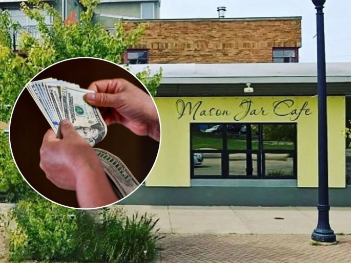us waitress fired days after getting tip from customer. | आठ लाख रुपये टिप मिळाली आणि नोकरीच गेली! अजब मामला आणि गजबच म्हणायचे लोक