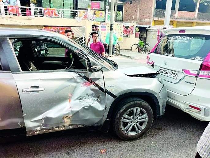 The tipper driver hits bike crushed all four, killing the child; Three seriously injured, including grandfather | टिप्पर चालकाने चौघांना चिरडले, मुलाचा मृत्यू; आजोबासह तिघे गंभीर जखमी The tipper driver hits bike crushed all four, killing the child; Three seriously injured, including grandfather | टिप्पर चालकाने चौघांना चिरडले, मुलाचा मृत्यू; आजोबासह तिघे गंभीर जखमी