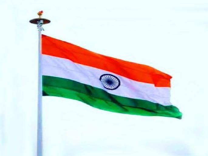 People still have faith in Khadi for tricolor flag, 10 to 15 percent price hike this year | ‘झेंडा’वंदनसाठी ‘खादी’वरच विश्वास, सॅटिनच्या कापडालाही परवानगी; यंदा १० ते १५ टक्के दरवाढ People still have faith in Khadi for tricolor flag, 10 to 15 percent price hike this year | ‘झेंडा’वंदनसाठी ‘खादी’वरच विश्वास, सॅटिनच्या कापडालाही परवानगी; यंदा १० ते १५ टक्के दरवाढ