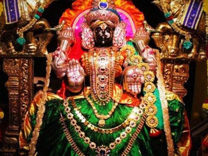 Maher's saree will be sent from Solapur to Tirupati's 'Padmavati'; Padma Shali brothers get the honor | तिरुपतीच्या 'पद्मावती'ला सोलापूरहून जाणार माहेरची साडी; पद्मशाली बांधवांना मिळाला मान Maher's saree will be sent from Solapur to Tirupati's 'Padmavati'; Padma Shali brothers get the honor | तिरुपतीच्या 'पद्मावती'ला सोलापूरहून जाणार माहेरची साडी; पद्मशाली बांधवांना मिळाला मान